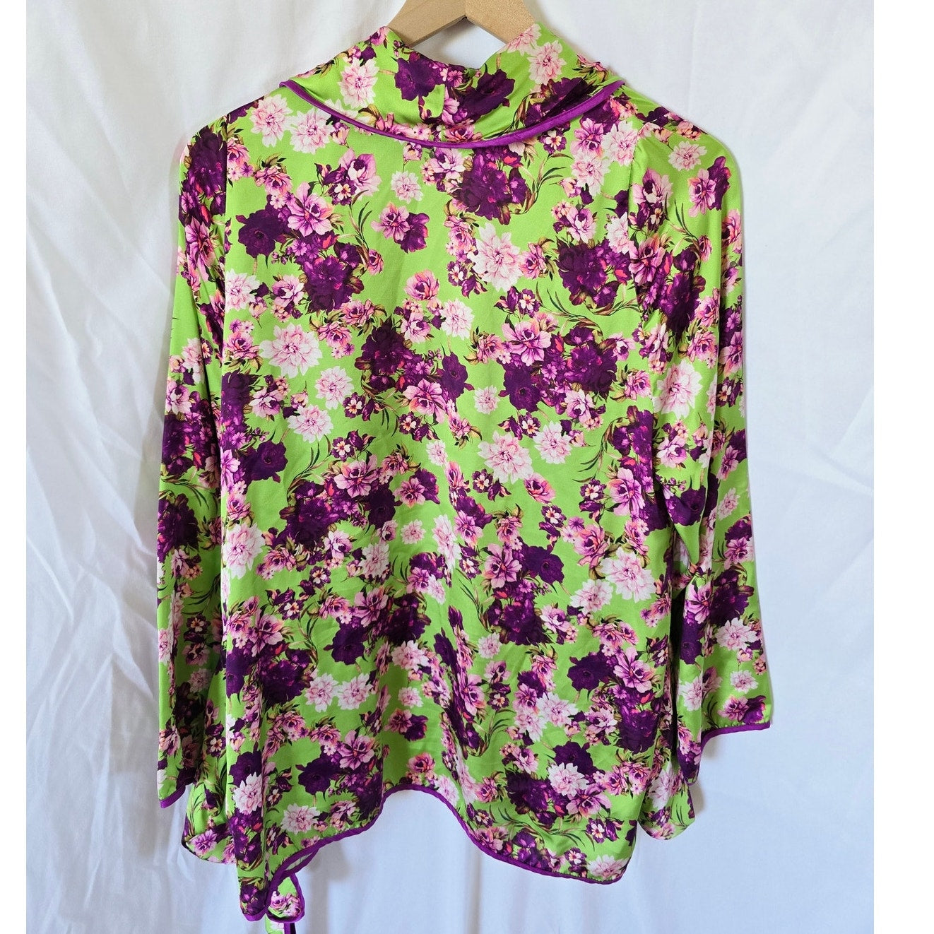 Green Purple Floral Satin Wrap Tie Top Blouse Size 40 S