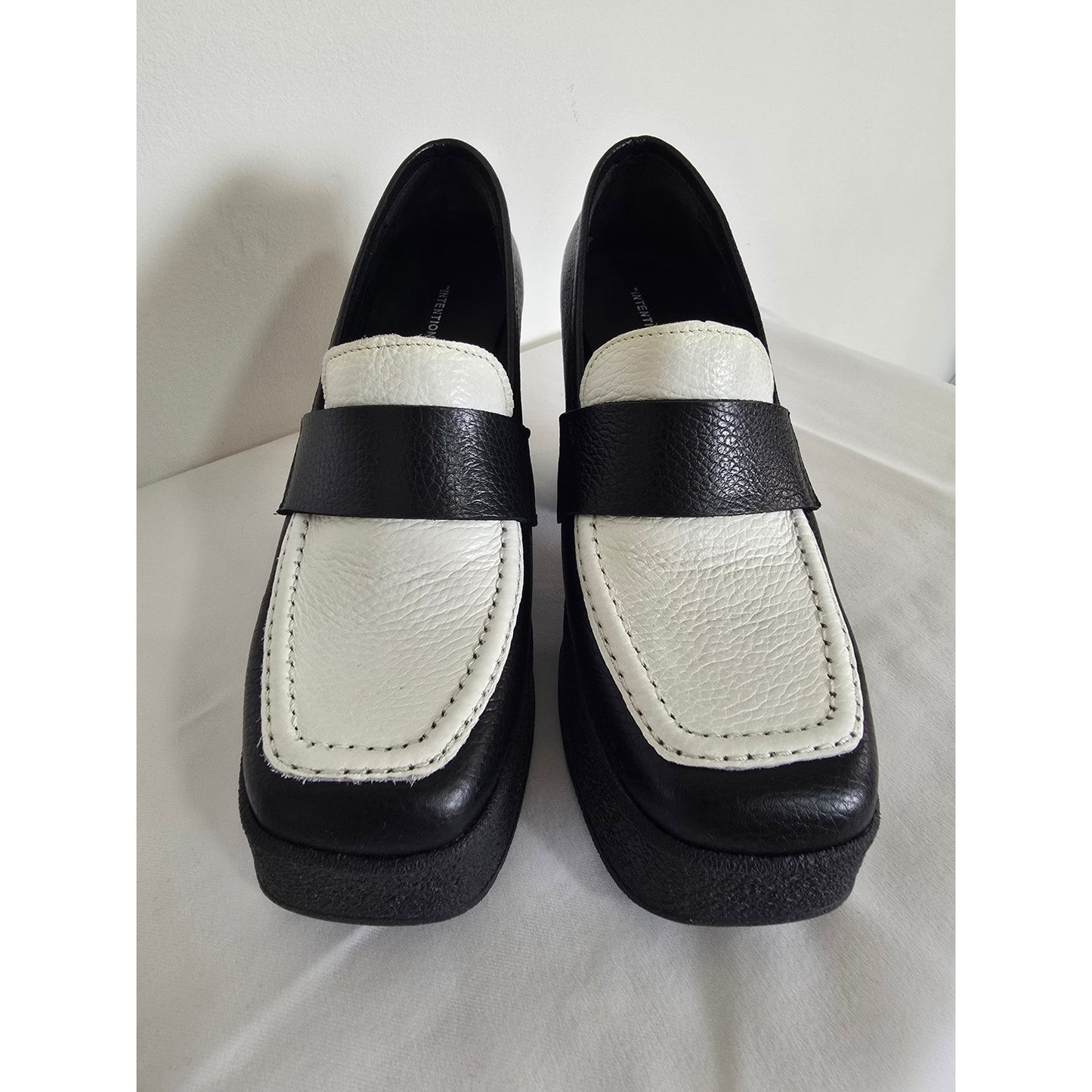 Black & White Leather Platform Loafers Heels Size 37 | 6.5