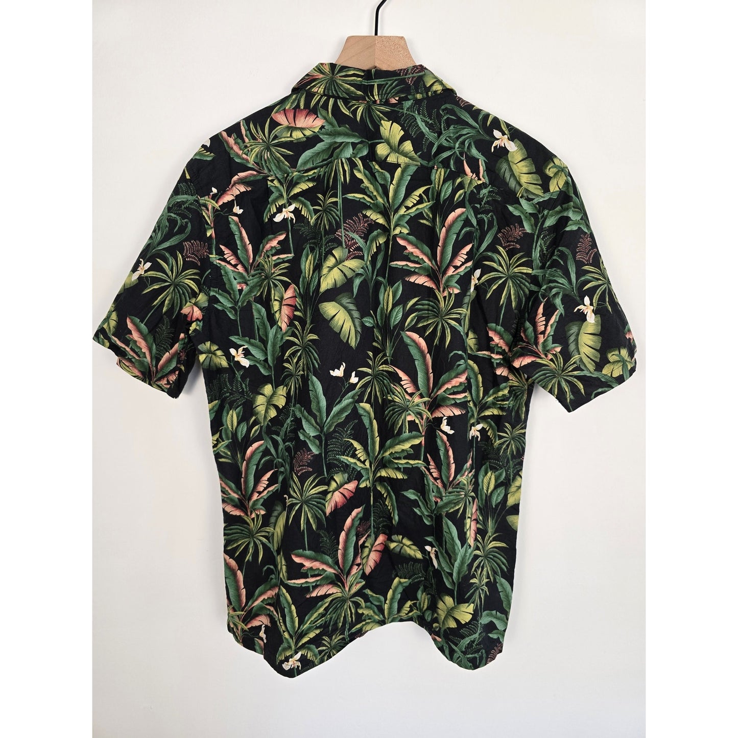 Black Jungle Tropical Print Button Up Shirt Size L
