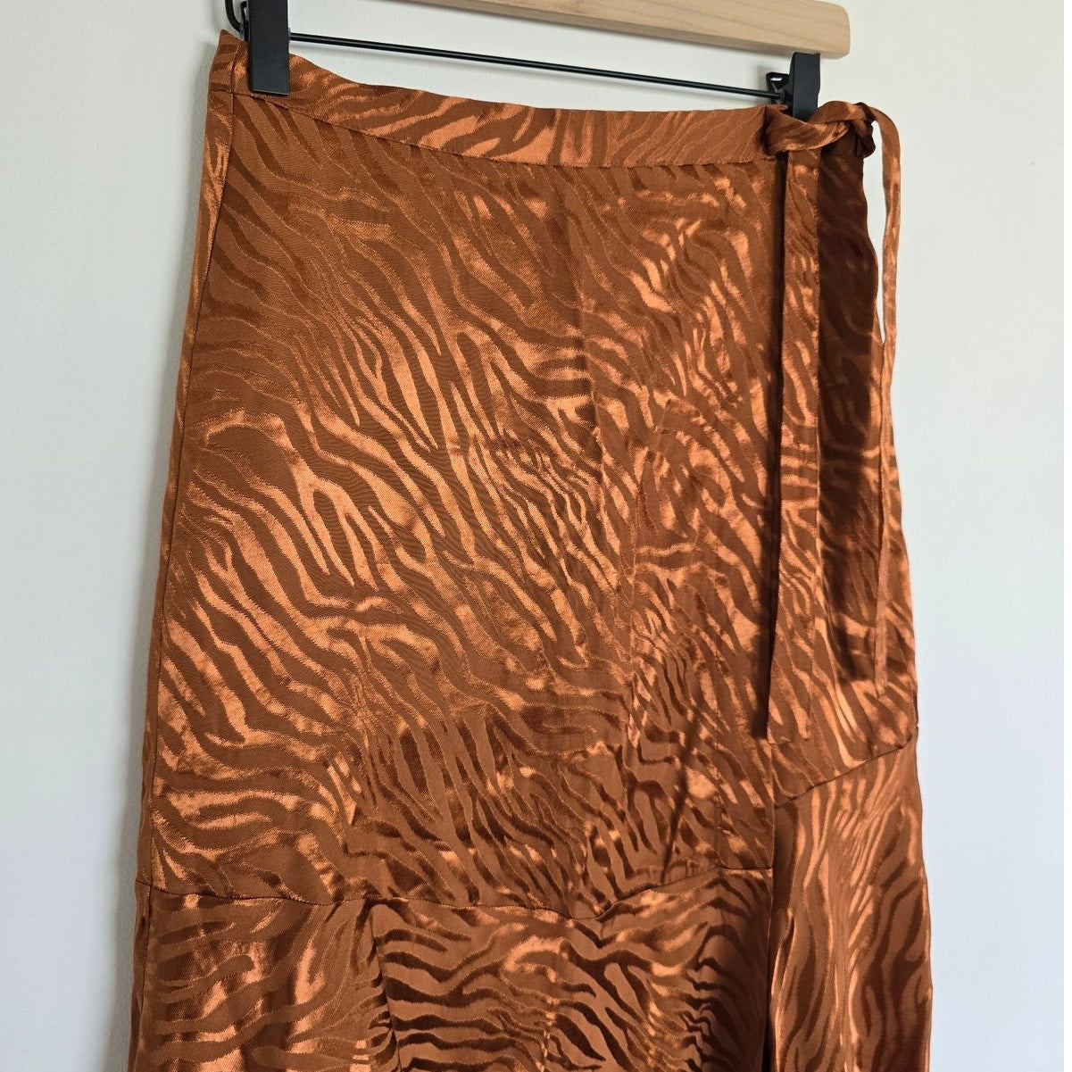 Bronze Copper Animal Print Wrap Midi Skirt Size 4 NWT