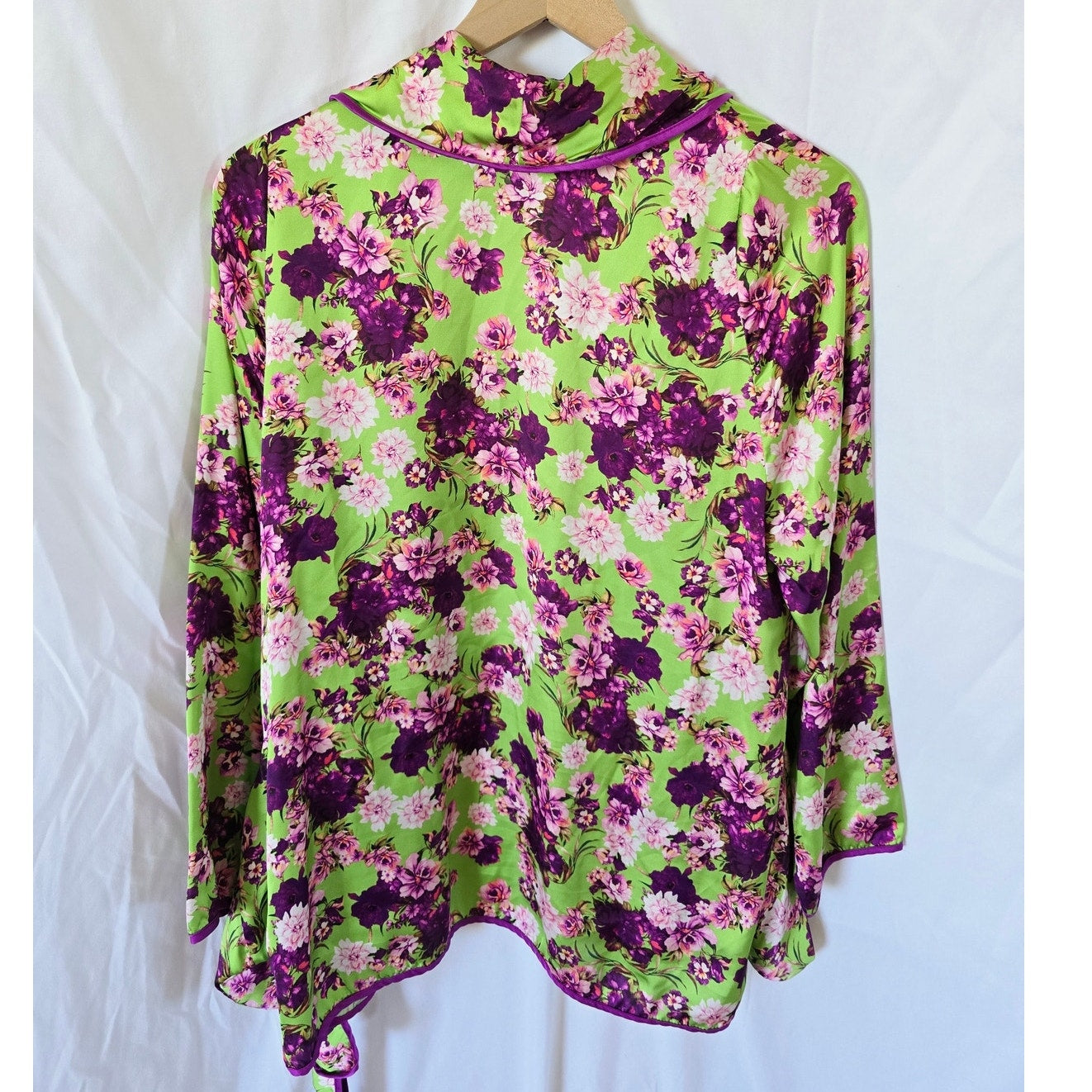 Green Purple Floral Satin Wrap Tie Top Blouse Size 46 L