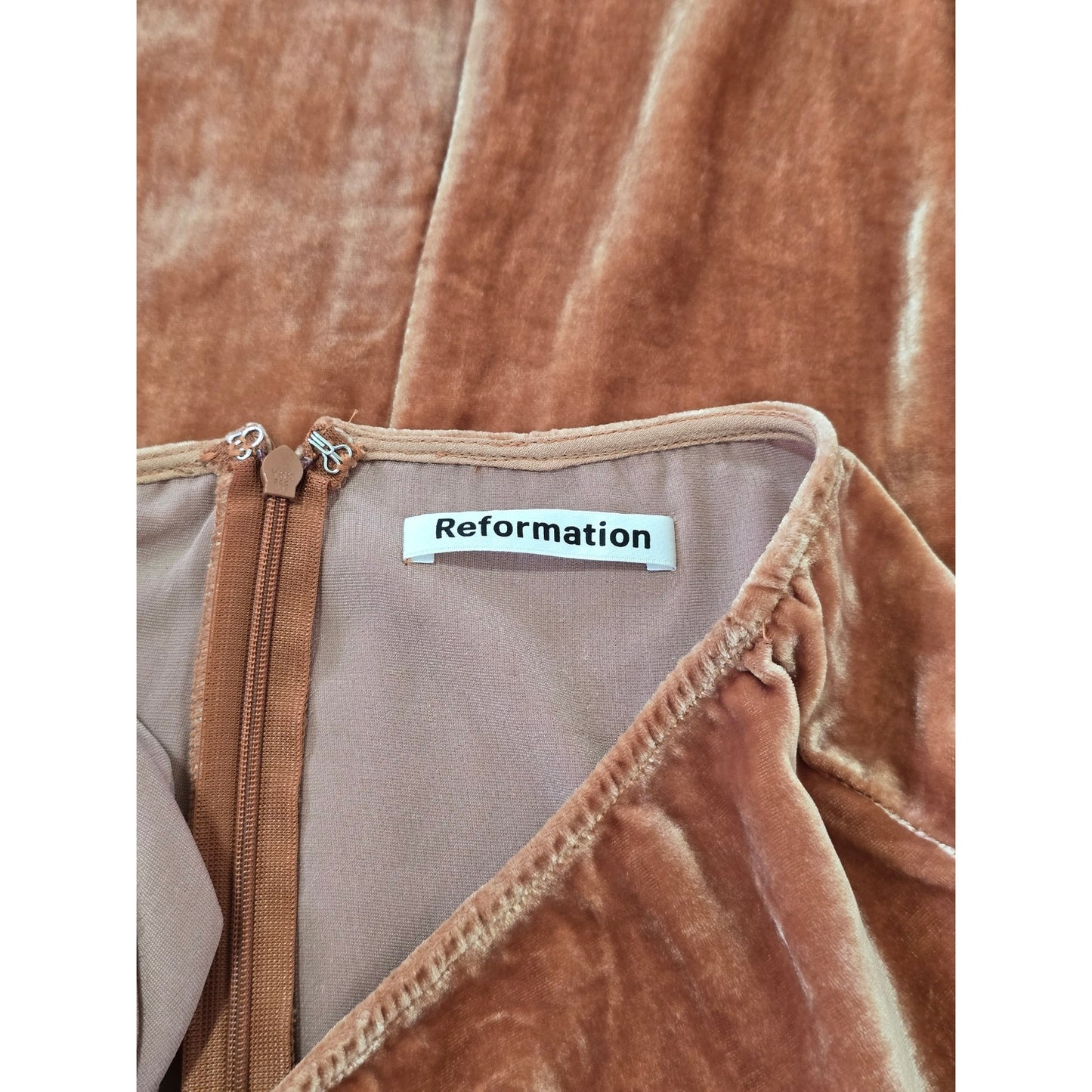 Reformation Velvet 2 Piece Set Salmon Silk Blend Midi Skirt Size 4 NWT