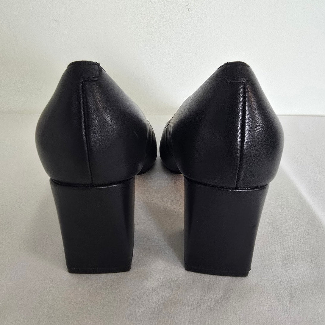 Black Leather Pointed Toe Pumps Size 6.5